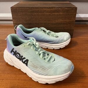 Hoka One One Women Rincon 3 Ocean Blue Running Shoe 1121371 SOAB Size 9.5D Wide.
